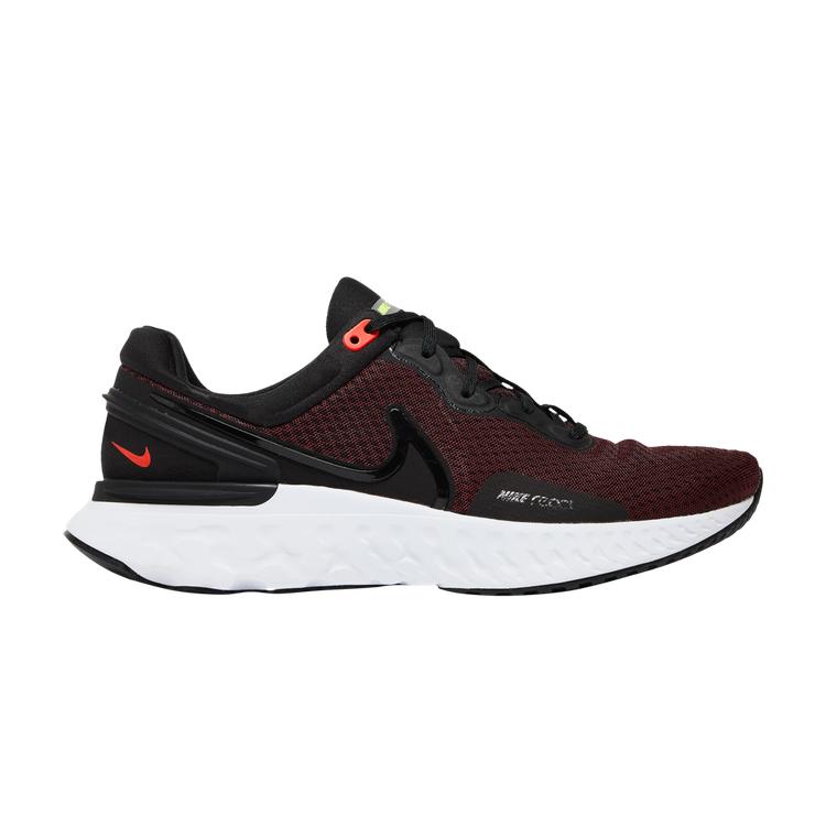 React Miler 3 'Black Siren Red'